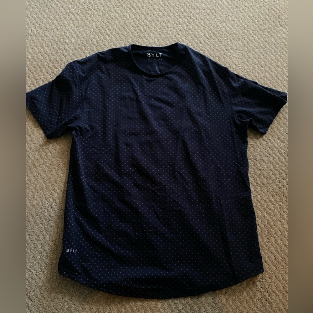 BYKT Basics lux blue xl drop cut tee